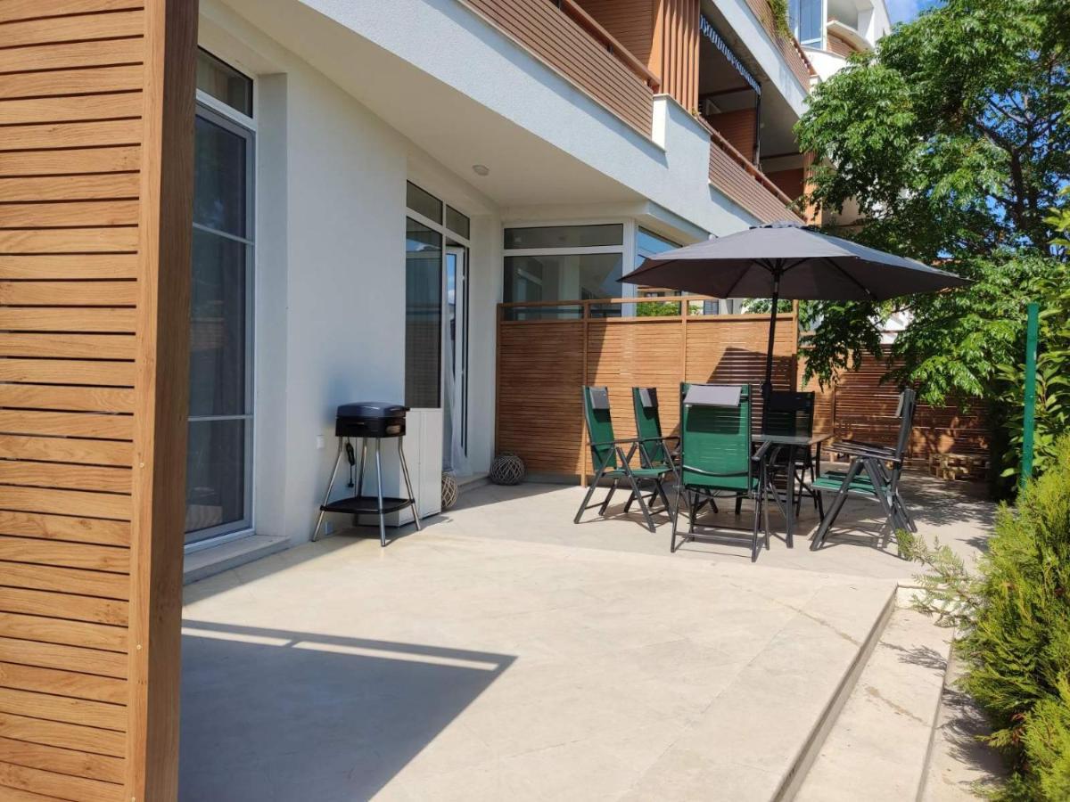 Las Brisas Garden Apartment Burgas Exterior foto